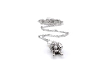 Load image into Gallery viewer, Peace Hand Necklace