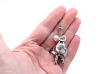 Load image into Gallery viewer, Peace Hand Necklace