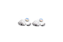 Load image into Gallery viewer, Oversized Wing Post Earrings