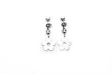 Load image into Gallery viewer, Daisy Rhinestone Earrings