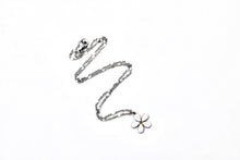 Load image into Gallery viewer, White Enamel Daisy Necklace