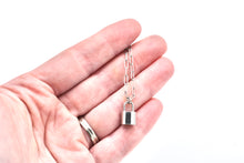 Load image into Gallery viewer, Dainty Lock Necklace