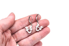 Load image into Gallery viewer, Simple Reindeer Earrings