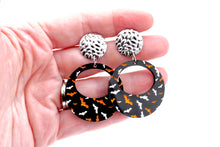 Load image into Gallery viewer, Black Round Bat Earrings