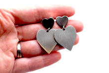 Load image into Gallery viewer, Heart Earrings