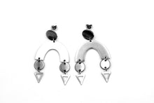 Load image into Gallery viewer, Arch Earrings