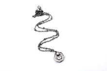 Load image into Gallery viewer, Minimalist Butterfly Necklace
