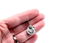 Load image into Gallery viewer, Minimalist Butterfly Necklace