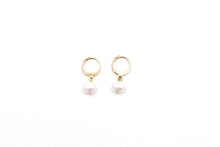 Load image into Gallery viewer, Pearl Leverback Earrings