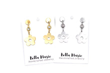 Load image into Gallery viewer, Daisy Rhinestone Earrings