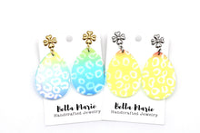 Load image into Gallery viewer, Leopard Print Egg Earrings