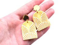 Load image into Gallery viewer, Gold Textured Fan Acetate Dangle Earrings
