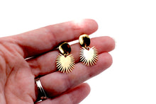 Load image into Gallery viewer, Burst Earrings