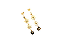 Load image into Gallery viewer, Gold Daisy Earrings