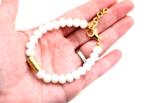 Load image into Gallery viewer, White Bead Bracelet