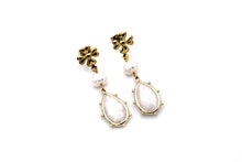 Load image into Gallery viewer, Moonstone Dangle Earrings