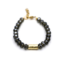 Load image into Gallery viewer, Glass Beaded Bracelet