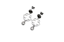 Load image into Gallery viewer, Quatrefoil Earrings