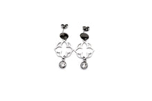 Load image into Gallery viewer, Quatrefoil Earrings