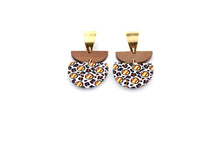 Load image into Gallery viewer, Softball Earrings