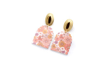 Load image into Gallery viewer, Retro Floral Print Dangles