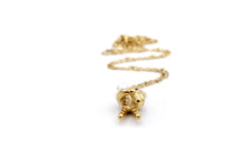 Load image into Gallery viewer, Peace Hand Necklace