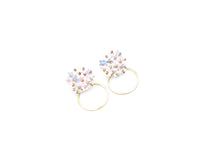 Load image into Gallery viewer, Flower Cluster Earrings