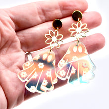 Load image into Gallery viewer, Floral Ghost Earrings