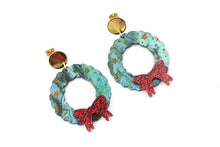 Load image into Gallery viewer, Acrylic Christmas Wreath Earrings