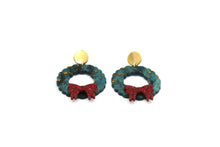 Load image into Gallery viewer, Acrylic Christmas Wreath Earrings