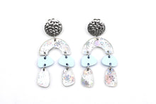 Load image into Gallery viewer, Geometric Snowflake Earrings