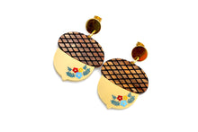 Load image into Gallery viewer, Acorn Earrings