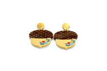 Load image into Gallery viewer, Acorn Earrings