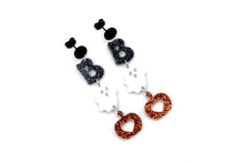 Load image into Gallery viewer, Boo Ghost Earrings