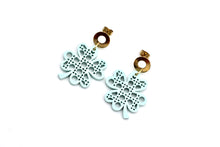 Load image into Gallery viewer, Rattan Style Clover Earrings