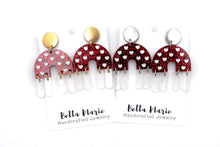 Load image into Gallery viewer, Glitter Heart Fringe Earrings