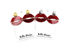 Load image into Gallery viewer, Red Glitter Lips Earrings