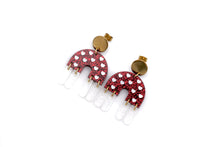 Load image into Gallery viewer, Glitter Heart Fringe Earrings