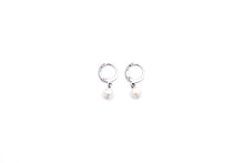 Load image into Gallery viewer, Pearl Leverback Earrings
