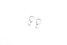 Load image into Gallery viewer, Pearl Leverback Earrings
