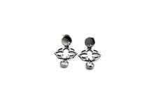 Load image into Gallery viewer, Quatrefoil Earrings
