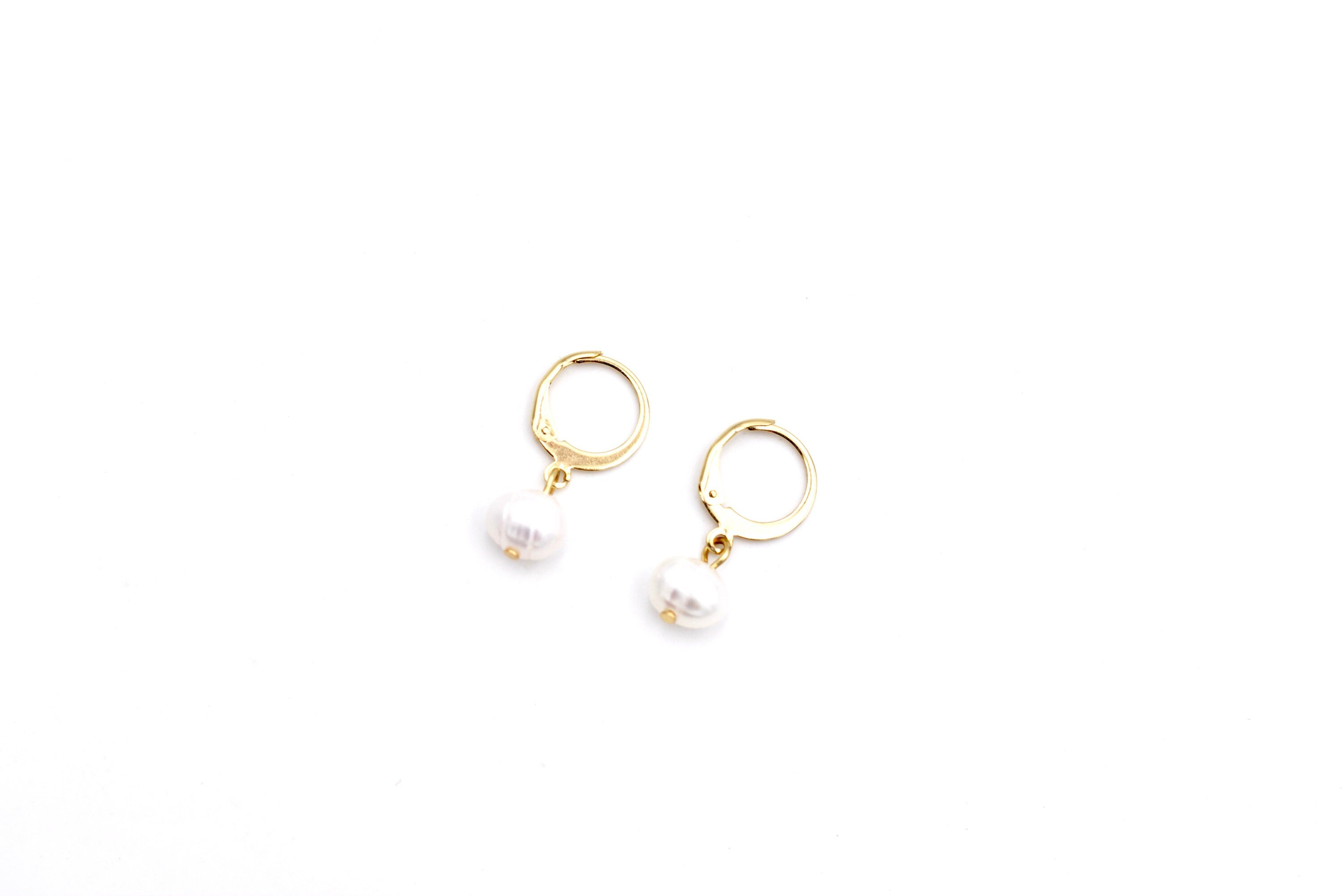 Pearl Leverback Earrings