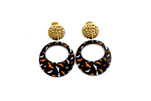 Load image into Gallery viewer, Black Round Bat Earrings
