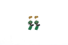 Load image into Gallery viewer, Clover Love Earrings
