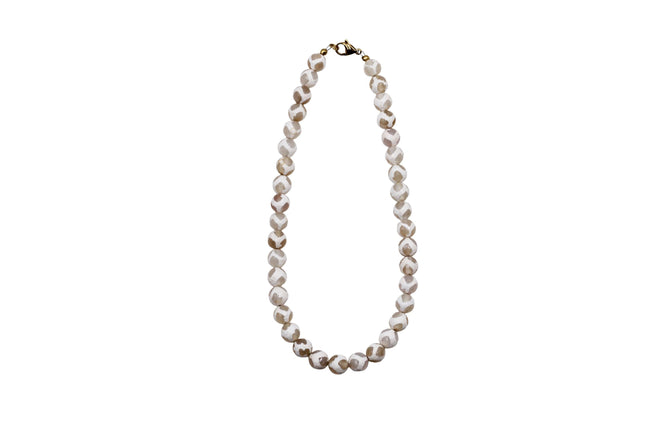 Tan & White Dyed Agate Bead Necklace