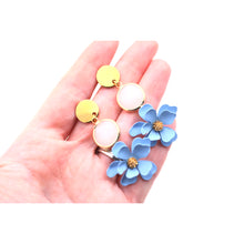 Load image into Gallery viewer, Blue Flower Dangle Earrings
