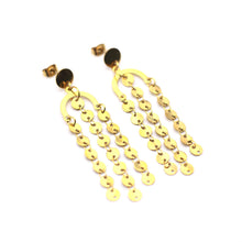 Load image into Gallery viewer, Gold Circle Chain Dangle Earrings
