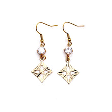Load image into Gallery viewer, Gold Cutout Diamond Rhinestone Earrings

