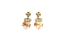 Load image into Gallery viewer, Mustard Floral Earrings

