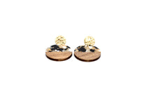 Load image into Gallery viewer, Black &amp; White Fleck Earrings
